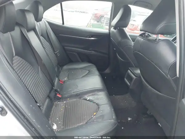 4T1B11HK3JU040919 2018 TOYOTA CAMRY - Image 8