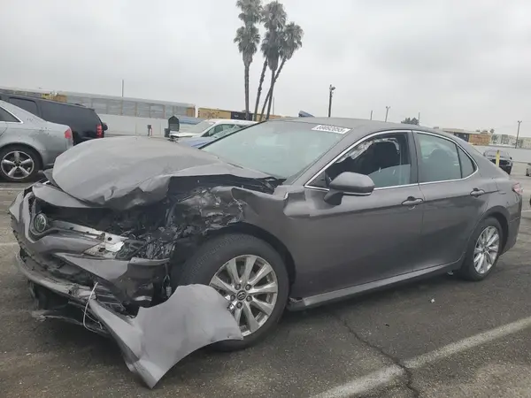 4T1B11HK3JU045781 2018 TOYOTA CAMRY - Image 1