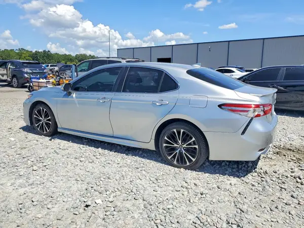 4T1B11HK3JU046431 2018 TOYOTA CAMRY - Image 2