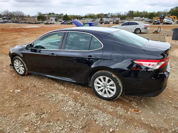 4T1B11HK3JU048891 2018 TOYOTA CAMRY - Image 2