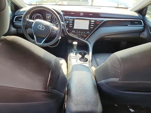 4T1B11HK3JU050432 2018 TOYOTA CAMRY - Image 8