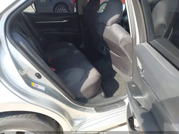 4T1B11HK3JU052875 2018 TOYOTA CAMRY - Image 8
