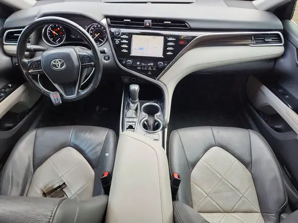 4T1B11HK3JU056277 2018 TOYOTA CAMRY - Image 8