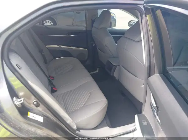 4T1B11HK3JU061978 2018 TOYOTA CAMRY - Image 8