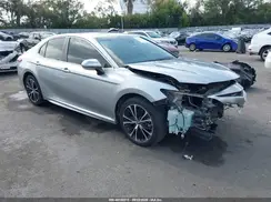 4T1B11HK3JU063732 2018 TOYOTA CAMRY