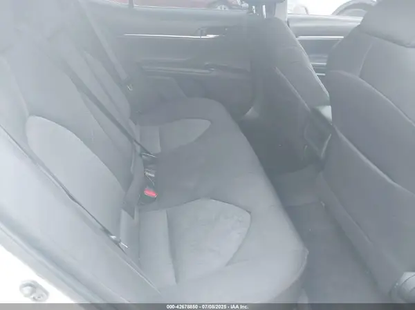 4T1B11HK3JU067988 2018 TOYOTA CAMRY - Image 8