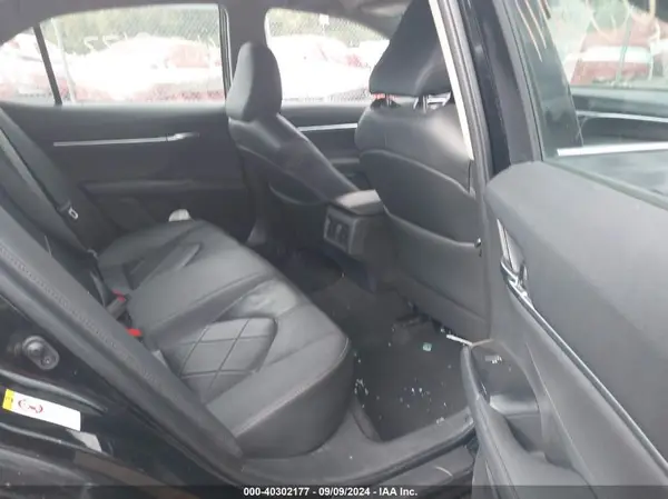 4T1B11HK3JU069451 2018 TOYOTA CAMRY - Image 8