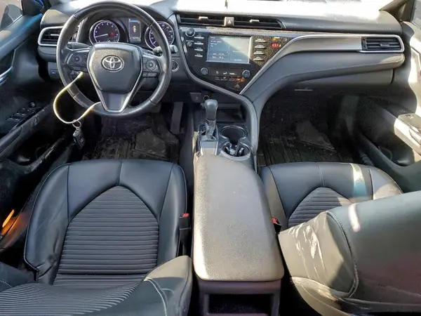 4T1B11HK3JU073340 2018 TOYOTA CAMRY - Image 8