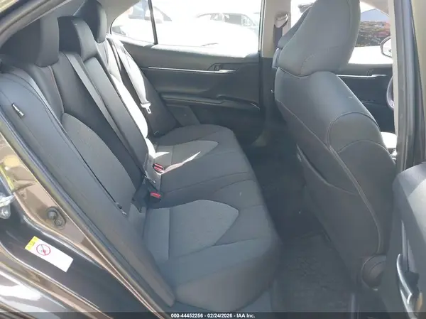 4T1B11HK3JU073631 2018 TOYOTA CAMRY - Image 8