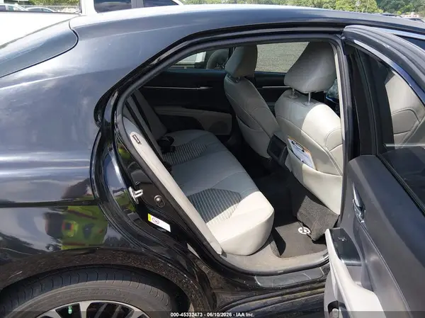 4T1B11HK3JU076626 2018 TOYOTA CAMRY - Image 8