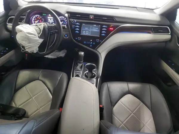 4T1B11HK3JU077999 2018 TOYOTA CAMRY - Image 8