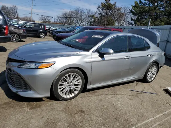 4T1B11HK3JU078022 2018 TOYOTA CAMRY - Image 1