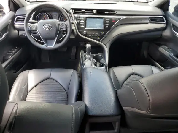 4T1B11HK3JU079543 2018 TOYOTA CAMRY - Image 8
