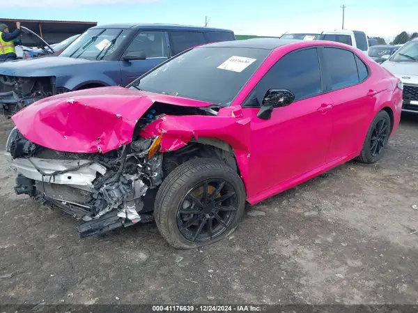 4T1B11HK3JU079865 2018 TOYOTA CAMRY - Image 2
