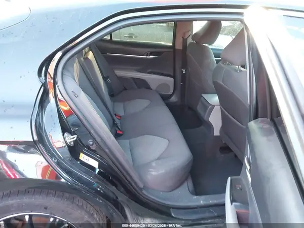 4T1B11HK3JU083477 2018 TOYOTA CAMRY - Image 8