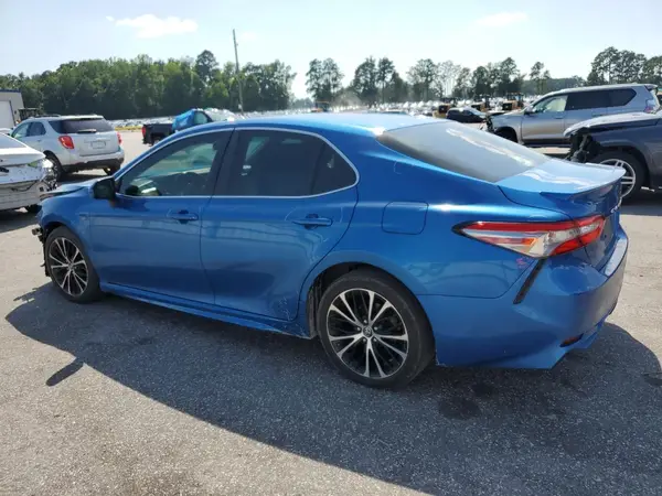 4T1B11HK3JU083737 2018 TOYOTA CAMRY - Image 2