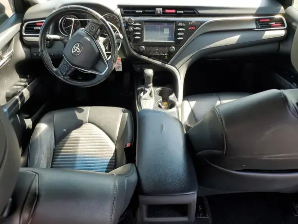 4T1B11HK3JU083737 2018 TOYOTA CAMRY - Image 8