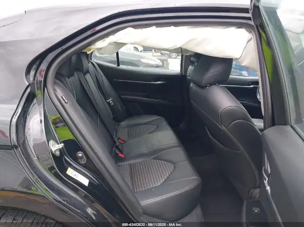 4T1B11HK3JU087903 2018 TOYOTA CAMRY - Image 8