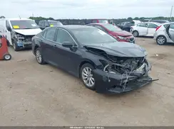 4T1B11HK3JU093281 2018 TOYOTA CAMRY