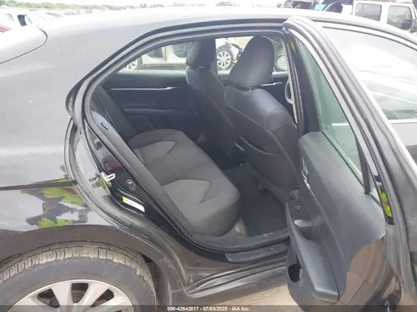 4T1B11HK3JU093281 2018 TOYOTA CAMRY - Image 8