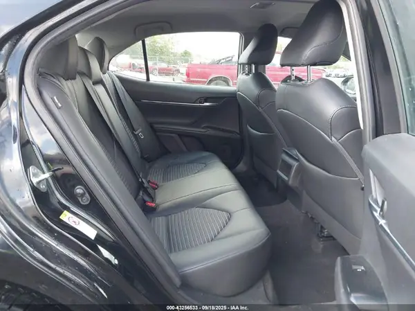 4T1B11HK3JU093409 2018 TOYOTA CAMRY - Image 8