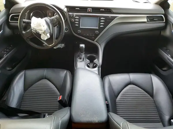 4T1B11HK3JU098206 2018 TOYOTA CAMRY - Image 8