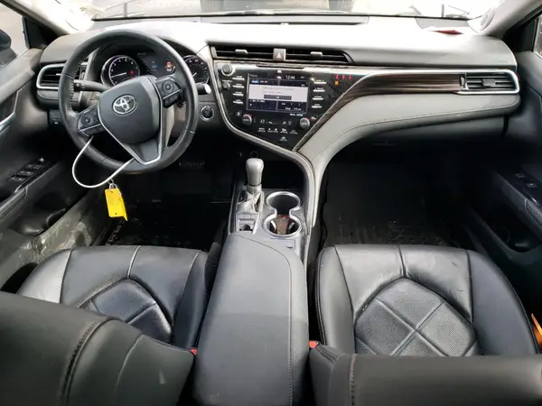 4T1B11HK3JU105087 2018 TOYOTA CAMRY - Image 8