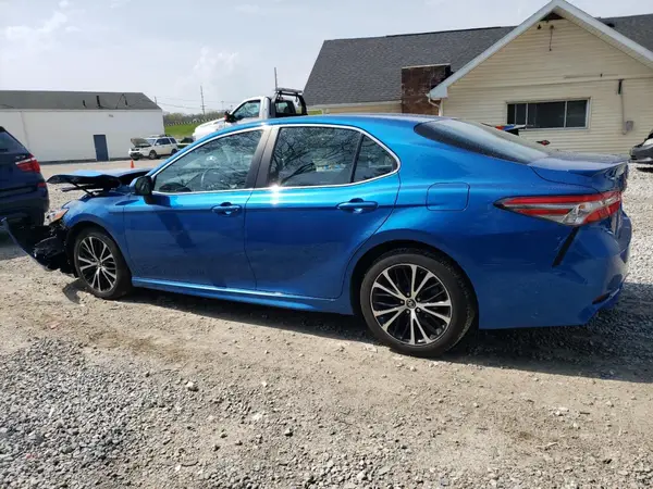 4T1B11HK3JU110869 2018 TOYOTA CAMRY - Image 2