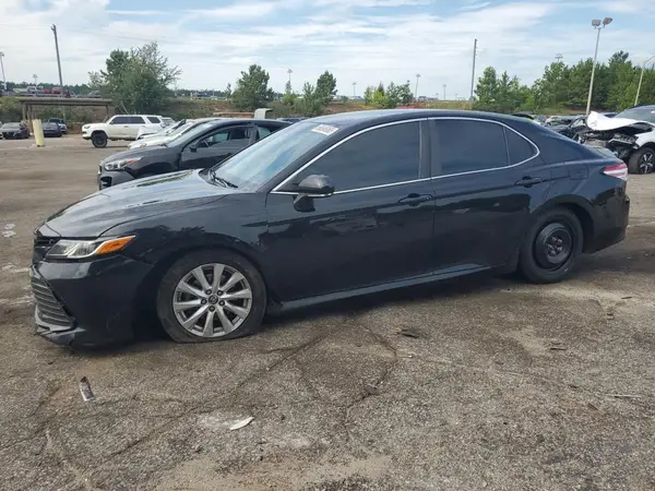 4T1B11HK3JU112234 2018 TOYOTA CAMRY - Image 1
