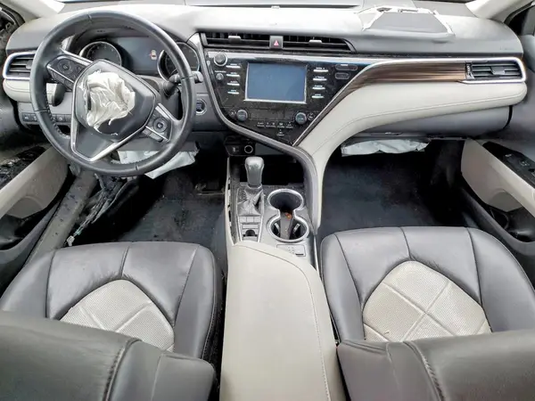 4T1B11HK3JU113982 2018 TOYOTA CAMRY - Image 8
