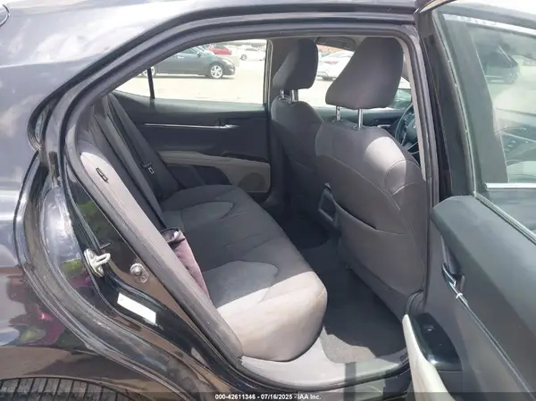 4T1B11HK3JU114632 2018 TOYOTA CAMRY - Image 8