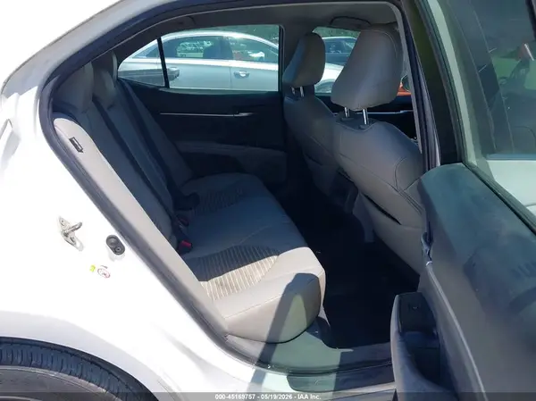 4T1B11HK3JU115845 2018 TOYOTA CAMRY - Image 8
