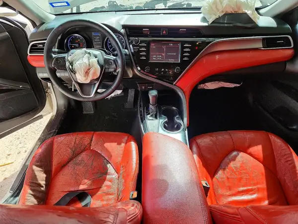 4T1B11HK3JU120592 2018 TOYOTA CAMRY - Image 8