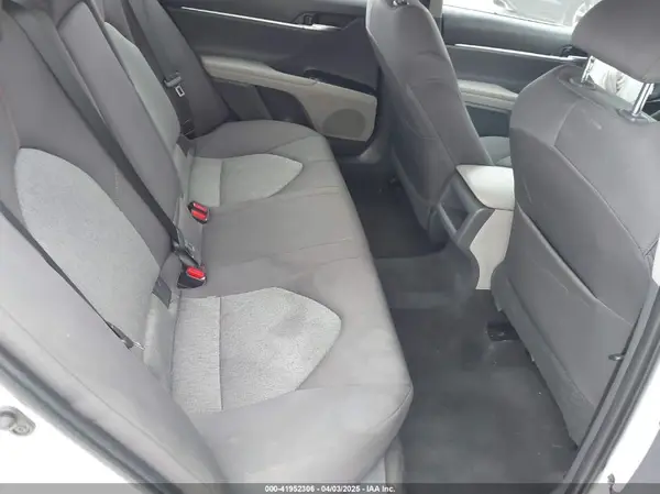 4T1B11HK3JU121757 2018 TOYOTA CAMRY - Image 8