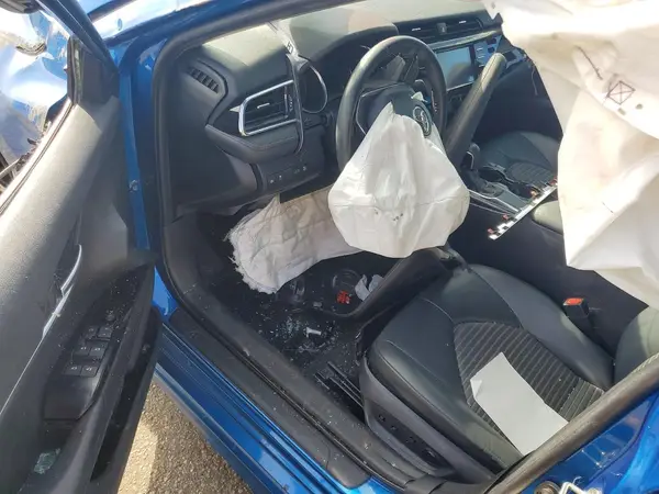 4T1B11HK3JU123086 2018 TOYOTA CAMRY - Image 8