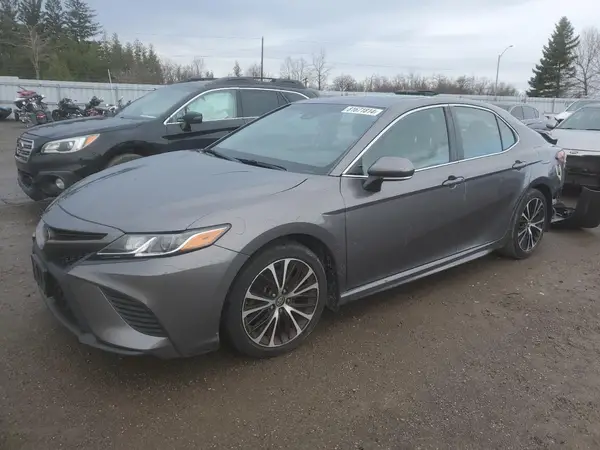4T1B11HK3JU126232 2018 TOYOTA CAMRY - Image 1