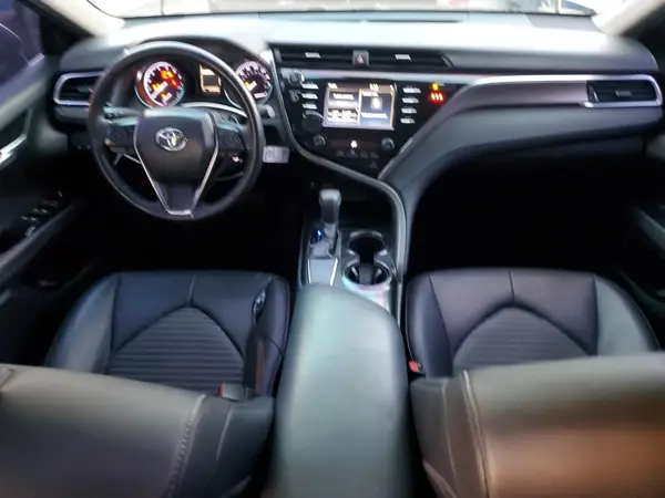 4T1B11HK3JU127686 2018 TOYOTA CAMRY - Image 8