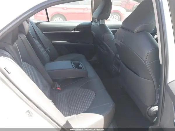 4T1B11HK3JU133245 2018 TOYOTA CAMRY - Image 8