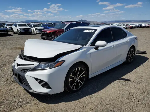 4T1B11HK3JU134847 2018 TOYOTA CAMRY - Image 1