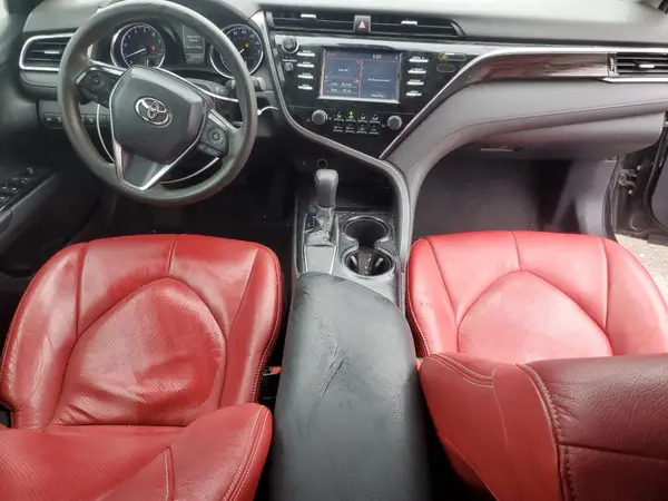 4T1B11HK3JU138249 2018 TOYOTA CAMRY - Image 8
