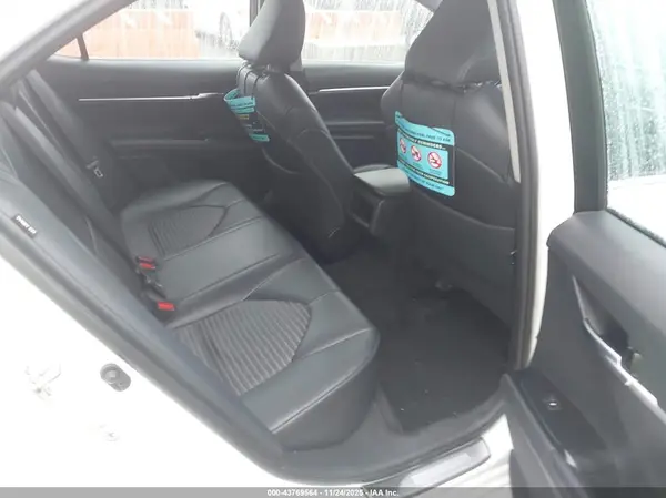 4T1B11HK3JU141166 2018 TOYOTA CAMRY - Image 8