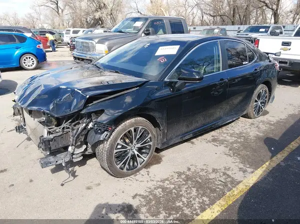 4T1B11HK3JU141457 2018 TOYOTA CAMRY - Image 2