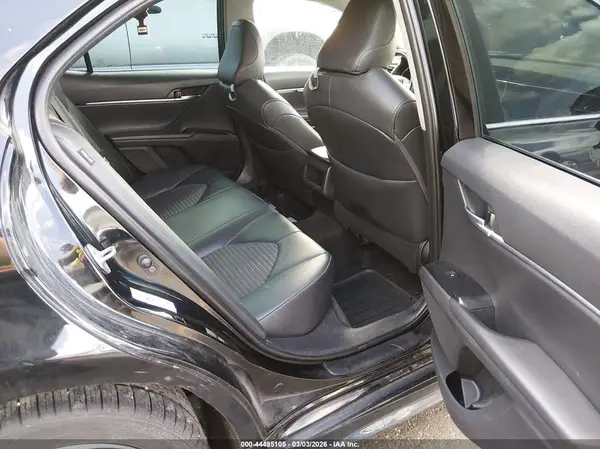 4T1B11HK3JU141457 2018 TOYOTA CAMRY - Image 8