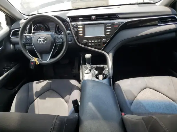 4T1B11HK3JU142835 2018 TOYOTA CAMRY - Image 8