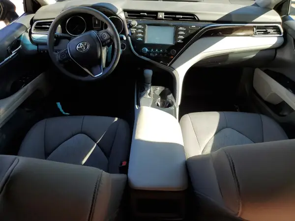 4T1B11HK3JU143810 2018 TOYOTA CAMRY - Image 8