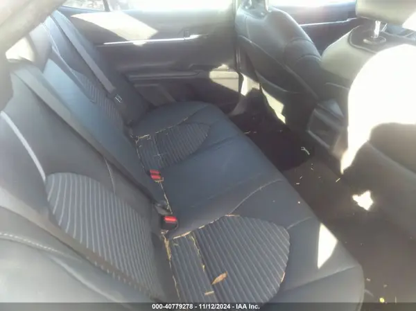 4T1B11HK3JU149641 2018 TOYOTA CAMRY - Image 8