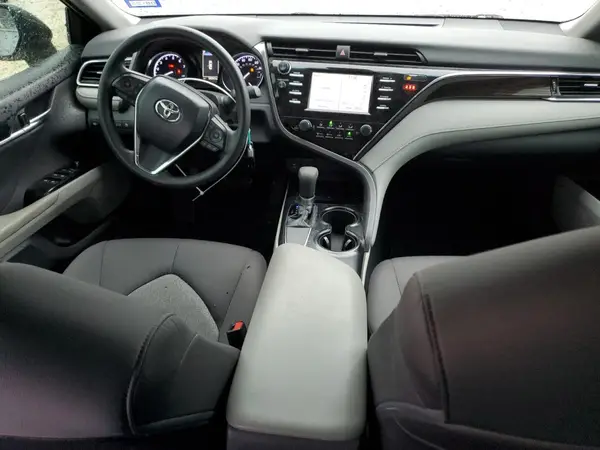 4T1B11HK3JU150739 2018 TOYOTA CAMRY - Image 8