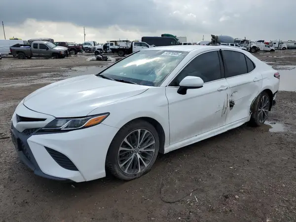 4T1B11HK3JU155259 2018 TOYOTA CAMRY - Image 1