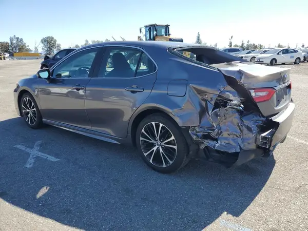 4T1B11HK3JU156380 2018 TOYOTA CAMRY - Image 2