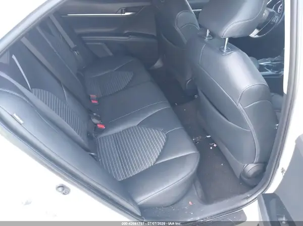 4T1B11HK3JU505795 2018 TOYOTA CAMRY - Image 8